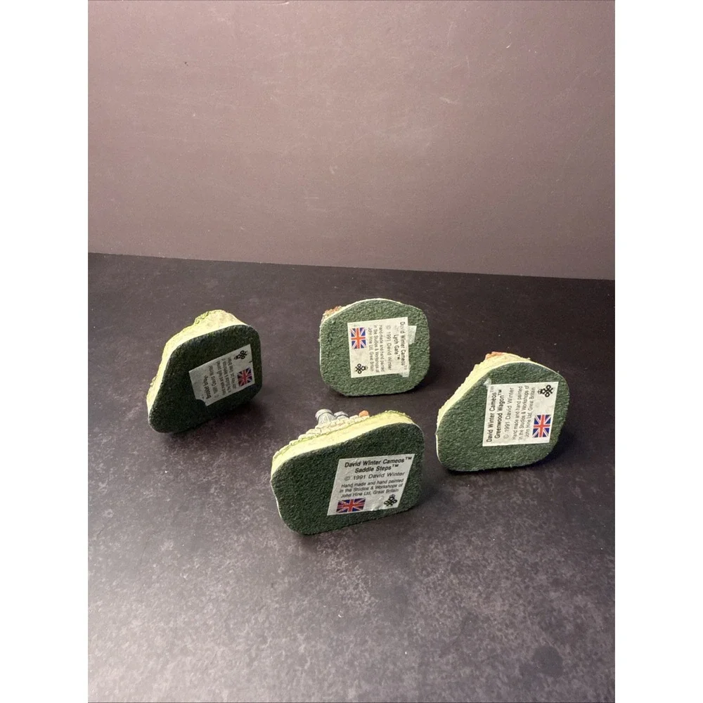 Set of 4 David Winter Cameos 1991 Gate,  Steps, Bridge And Wagon- Minis